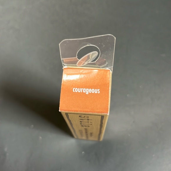 Stila Shimmer & Glow Liquid Eye Shadow - Courageous - Picture 2 of 5